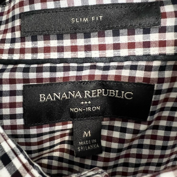 Slim Fit Non-iron Banana Republic Dress Shirt - Picture 2 of 2